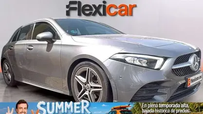 Usado Mercedes A180 116 CV (85 kW) 2019 Gris Utilitario