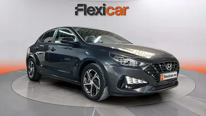 Usado Hyundai i30 120 CV (88 kW) 2021 Berlina