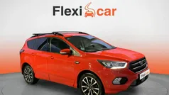 Rojo Usado 2019 Ford Kuga ST-Line SUV | 16.790 € (Buen precio)