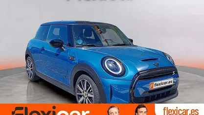 Usado Mini Cooper SE 135 kW (184 CV) 2022 Azul Utilitario