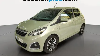 Usado Peugeot 108 Allure 72 CV (52 kW) 2022 Verde Utilitario