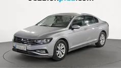 Gris plata Usado 2020 VW Passat Business Berlina | 19.991 € (Precio justo)