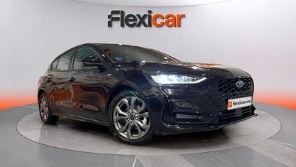 Usado Ford Focus ST-Line X 125 HP (91 kW) 2023 Preto Sedan