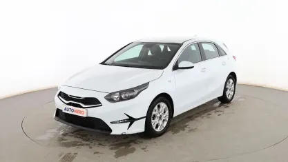 Używany Kia Ceed 101 KM (74 kW) 2023 Hatchback