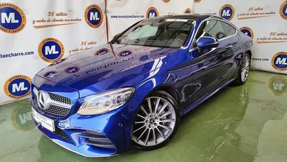 Usado Mercedes C300 245 CV (180 kW) 2019 Azul Coupe