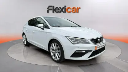 Usado Seat Leon FR 130 CV (95 kW) 2018 Blanco Berlina