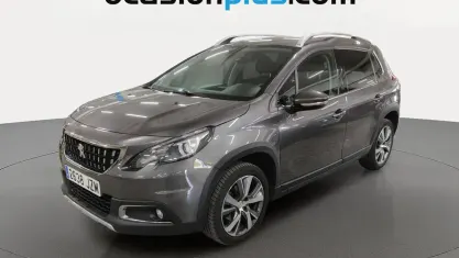 Usado Peugeot 2008 Allure 110 CV (80 kW) 2017 Gris SUV