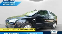 Negro Usado 2005 Ford Focus Trend Utilitario | 3990 € (Buen precio)