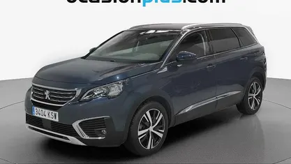 Usado Peugeot 5008 Allure 131 CV (96 kW) 2019 Azul SUV