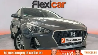 Usado Hyundai i30 GO! 120 CV (88 kW) 2018 Gris Familiar