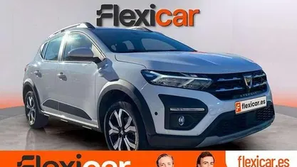 Usado Dacia Sandero Comfort 101 CV (74 kW) 2022 Beige Utilitario