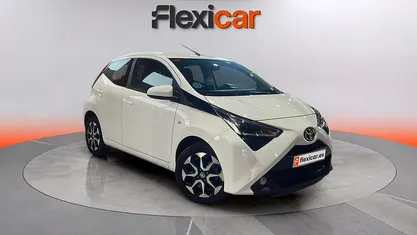 Usado Toyota Aygo X-play 72 CV (52 kW) 2021 Utilitario