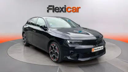 Usado Opel Astra GS Line 181 CV (133 kW) 2022 Negro Utilitario