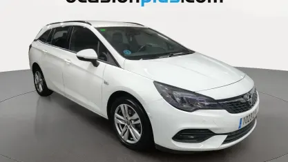Usado Opel Astra GS Line 110 CV (80 kW) 2020 Blanco Familiar