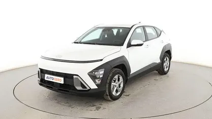 Używany Hyundai Kona 141 KM (103 kW) 2024 Biały SUV
