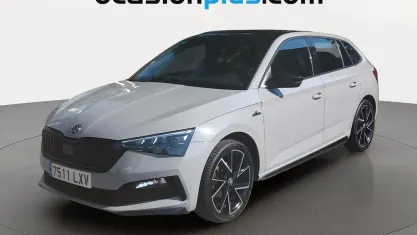 Usado Skoda Scala Monte Carlo 150 CV (110 kW) 2022 Gris Utilitario