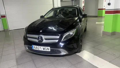 Usado Mercedes GLA220 Urban 177 CV (130 kW) 2017 Negro SUV