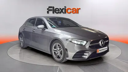 Usado Mercedes A180 136 CV (100 kW) 2020 Berlina