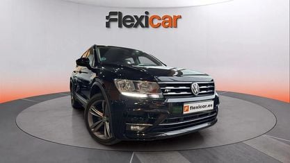 Begagnad VW Tiguan Allspace R-line 150 HK (110 kW) 2021 Svart SUV