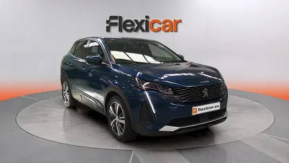 Usado Peugeot 3008 Allure 131 CV (96 kW) 2021 Verde SUV