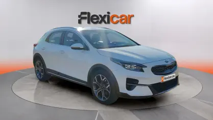Usado Kia XCeed 136 CV (100 kW) 2021 Blanco SUV