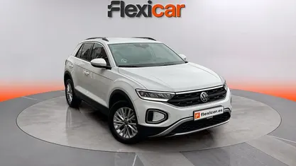 Usado VW T-Roc Life 116 CV (85 kW) 2024 Blanco SUV
