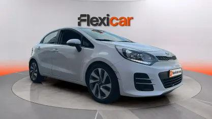 Usado Kia Rio 84 CV (61 kW) 2016 Blanco Utilitario