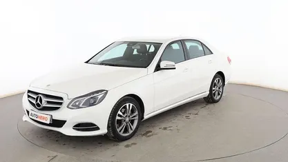 Usado Mercedes E220 Avantgarde 170 CV (125 kW) 2015 Blanco Berlina
