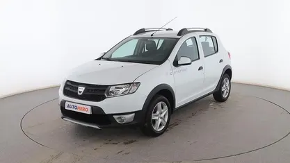 Blanco Usado 2015 Dacia Sandero Stepway Utilitario | 9199 € (Precio justo)