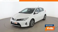 Blanco Usado 2014 Toyota Auris Hybrid Active Berlina | 13.999 € (Precio justo)