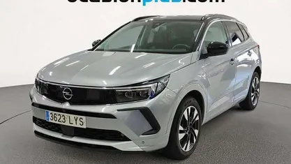 Usado Opel Grandland X Ultimate 131 CV (96 kW) 2022 Gris SUV