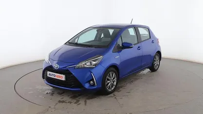 Usado 2017 Toyota Yaris Hybrid Active Utilitario | 14.399 € (Precio justo)