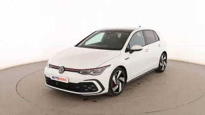 Usado VW Golf VIII GTI 245 CV (180 kW) 2020 Blanco Berlina