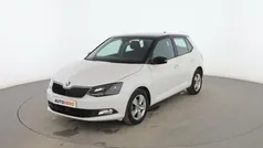 Blanco Usado 2017 Skoda Fabia Ambition Berlina | 11.099 € (Precio justo)