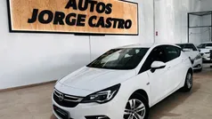 Blanco Usado 2018 Opel Astra Dynamic Familiar | 9500 € (Precio justo)