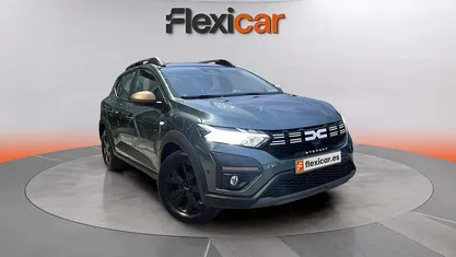 Usado Dacia Sandero Expression 101 CV (74 kW) 2025 Verde Berlina
