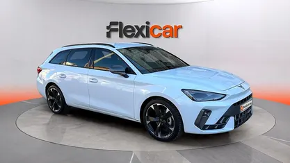 Usado Cupra Leon 150 CV (110 kW) 2025 Blanco Familiar