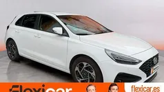 Blanco Usado 2024 Hyundai i30 Berlina | 20.990 € (Precio justo)