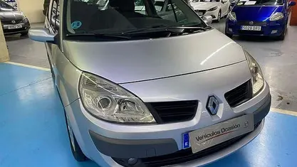 Gris Usado 2007 Renault Scénic II Dynamique Monovolumen | 5490 € (Precio justo)