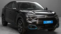 Negro Usado 2021 Citroën e-C4 Shine | 21.490 € (Super precio)