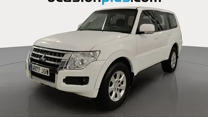 Usado 2015 Mitsubishi Montero Spirit SUV | 21.204 € (Buen precio)