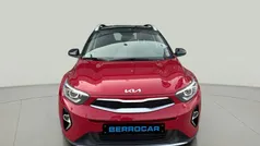 Rojo Usado 2023 Kia Stonic SUV | 15.850 € (Precio justo)