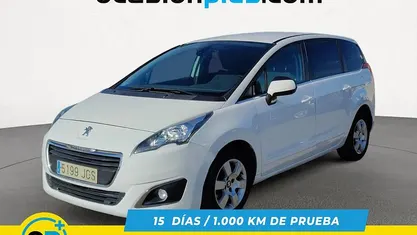 Usado 2015 Peugeot 5008 Active Monovolumen | 8890 € (Precio justo)
