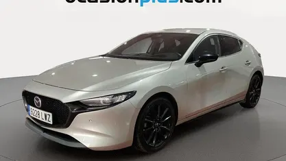 Usado Mazda 3 Homura-Line 122 CV (89 kW) 2022 Gris plata Utilitario