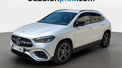 Usado Mercedes GLA200 AMG 150 CV (110 kW) 2024 Gris plata SUV