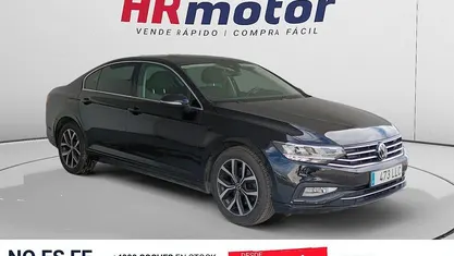 Usado VW Passat 122 CV (89 kW) 2020 Negro Berlina