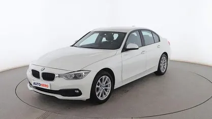 Blanco Usado 2017 BMW 318 Sport Line Berlina | 18.599 € (Precio justo)