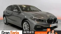 Gris Usado 2024 BMW 118 Utilitario | 27.490 € (Precio justo)