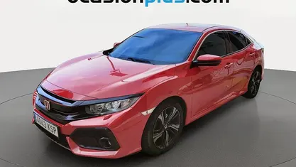 Begagnad Honda Civic Elegance 129 HK (94 kW) 2018 Röd Halvkombi