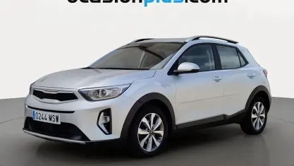 Usado Kia Stonic 101 CV (74 kW) 2024 Gris SUV
